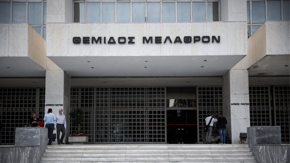 Άρειος Πάγος: Η Εισαγγελία σταματάει τις απελάσεις αλλοδαπών