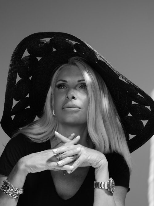 Η Ελένη Μενεγάκη έρχεται τον Σεπτέμβριο στο MEGA- Αυτή είναι η ομάδα της