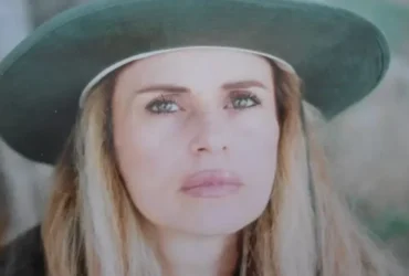 Νεκρές στα κρεβάτια τους βρέθηκαν η εικαστικός Λίμπερτι-Λέτη Πολύζου και η 44χρονη κόρη της