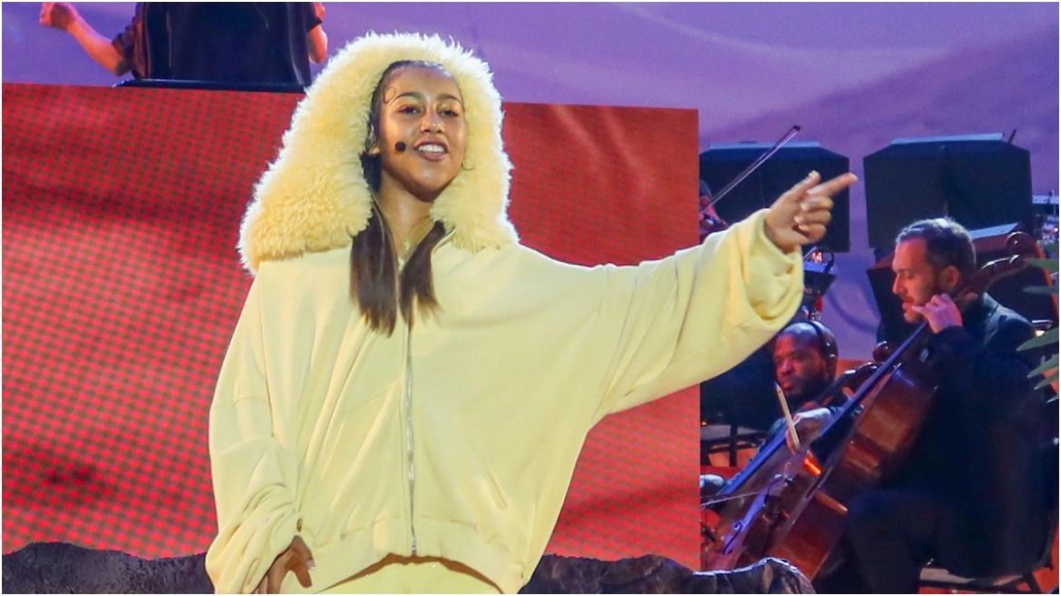 Νορθ Γουέστ: H 11χρονη κόρη της Καρντάσιαν και του Γουέστ... ραπάρει στα ιαπωνικά στο νέο άλμπουμ της FKA twigs Νορθ Γουέστ: H 11χρονη κόρη της Καρντάσιαν και του Γουέστ... ραπάρει στα ιαπωνικά στο νέο άλμπουμ της FKA twigs