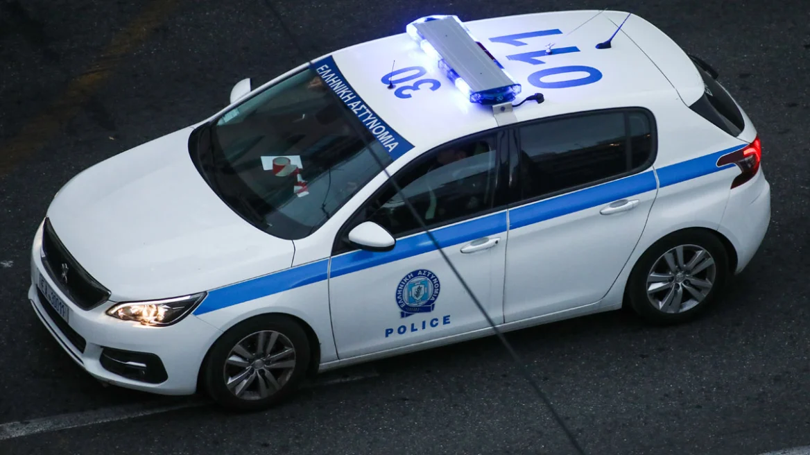 Συνελήφθη επιδειξίας στα Οινόφυτα - Παρενοχλούσε γυναίκες στον Προαστιακό