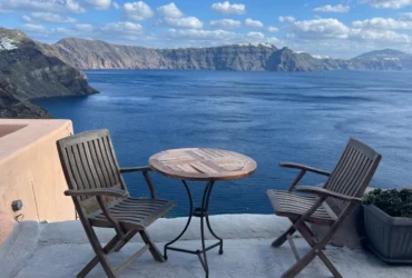 Οι σεισμοί έδιωξαν το ζευγάρι των Χιλιανών από την Καλδέρα