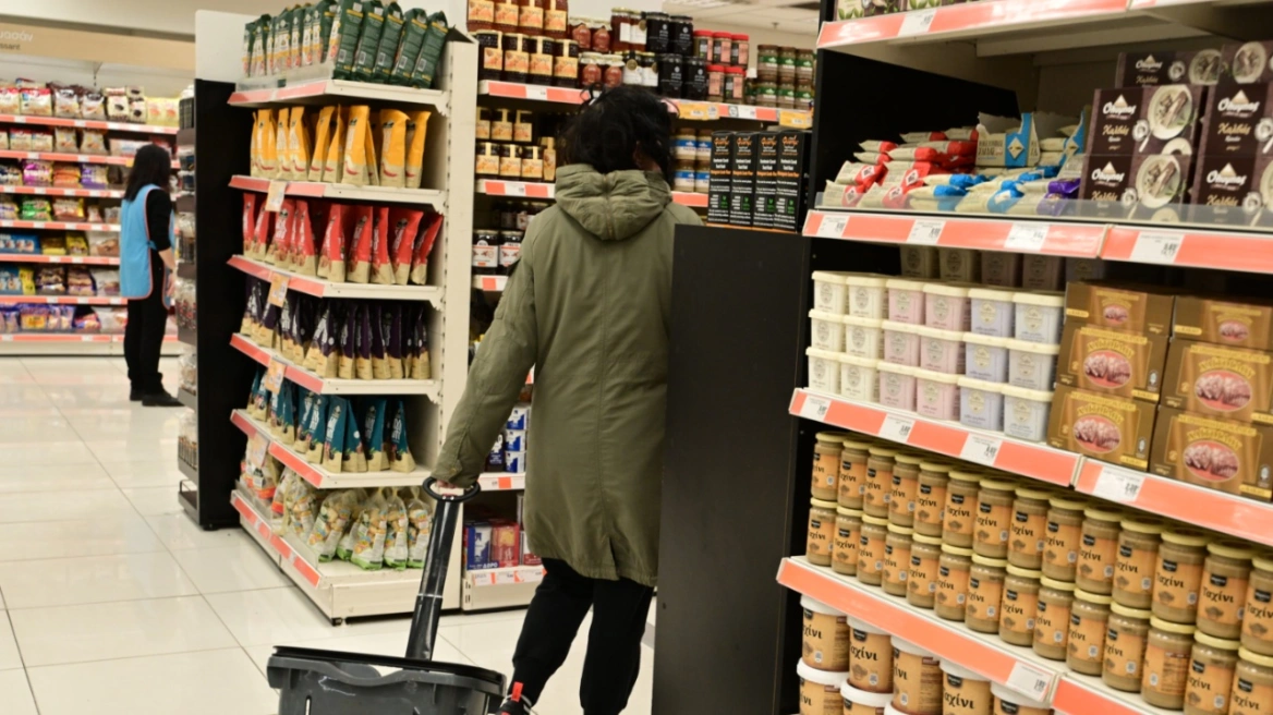 Σούπερ μάρκετ σήμερα (28/2): Το ωράριο λειτουργίας λόγω της απεργίας - Τι ώρα ανοίγουν και κλείνουν