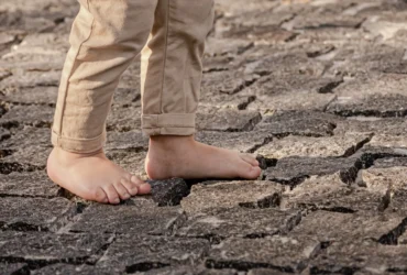 Τρίχρονος βρέθηκε ξυπόλητος σε δρόμο του Αλίμου - Τον έσωσε οδηγός
