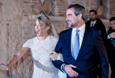 Νικόλαος Ντε Γκρες-Χρυσή Βαρδινογιάννη: H cool ένωση δύο αντισυμβατικών - Δείτε το άλμπουμ του γάμου