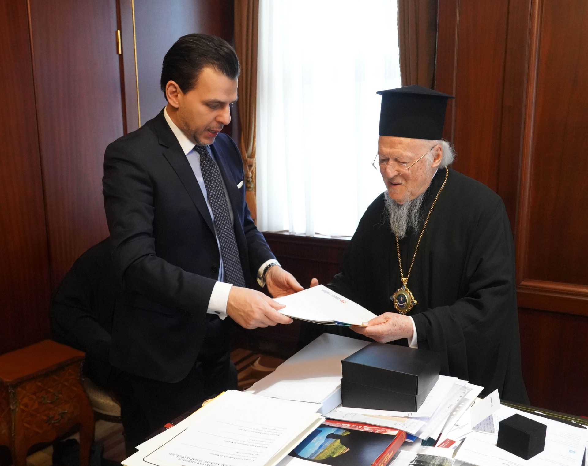 Ο Όμιλος Ιατρικού Αθηνών στηρίζει το Οικουμενικό Πατριαρχείο και τους Έλληνες της Ίμβρου και της Τενέδου με δωρεάν ιατρικές υπηρεσίες Ο Όμιλος Ιατρικού Αθηνών στηρίζει το Οικουμενικό Πατριαρχείο και τους Έλληνες της Ίμβρου και της Τενέδου με δωρεάν ιατρικές υπηρεσίες