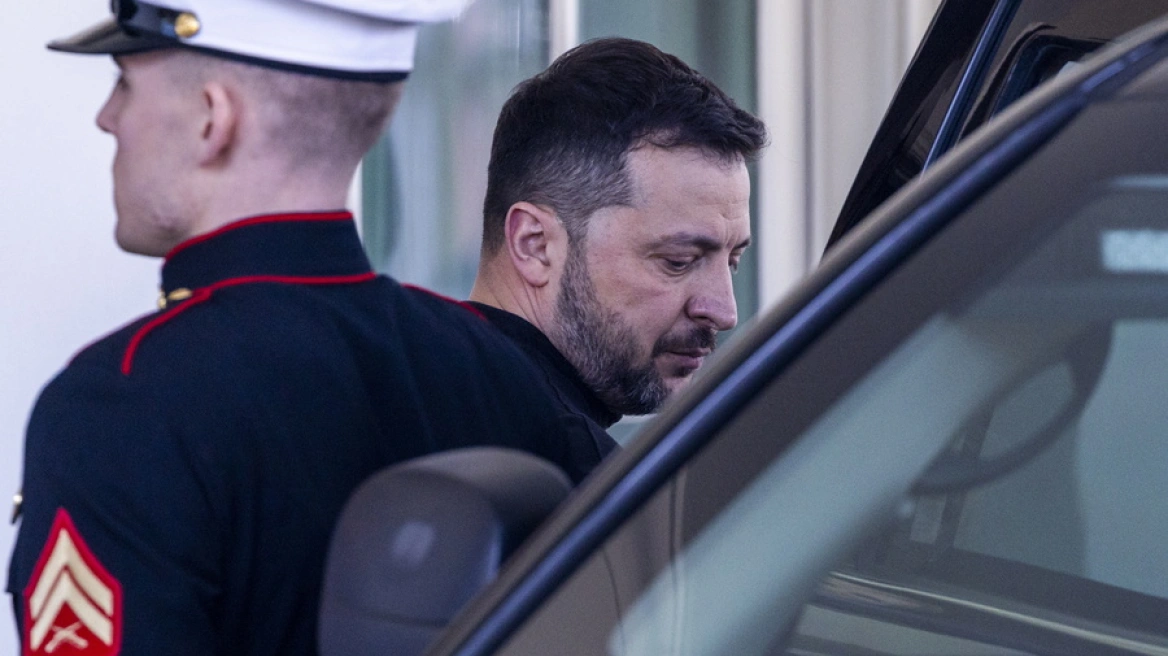 Μετά τον live καβγά ο Τραμπ συγκάλεσε σύσκεψη - Ο Ζελένσκι περίμενε απέξω και μόλις τελείωσε του είπαν «Φύγε!» Μετά τον live καβγά ο Τραμπ συγκάλεσε σύσκεψη - Ο Ζελένσκι περίμενε απέξω και μόλις τελείωσε του είπαν «Φύγε!»