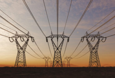 Πτώση στα 89 ευρώ για την τιμή χονδρικής τον Απρίλιο – Τί σημαίνει για τα τιμολόγια ηλεκτρικού ρεύματος