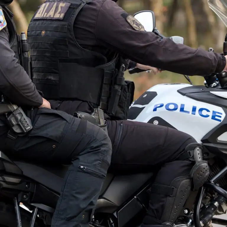 Γλυκά Νερά: Συνελήφθη 17χρονος για τον άγριο ξυλοδαρμό του 48χρονου – Το θύμα παραμένει σε κρίσιμη κατάσταση στη ΜΕΘ