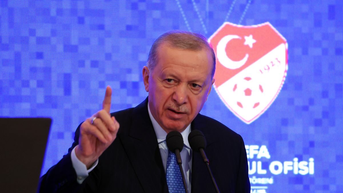 Διπλωματικές πηγές για τις προκλητικές δηλώσεις Ερντογάν: «Εξαιρετικά αρνητική εξέλιξη κάθε προσπάθεια για τετελεσμένα στα κατεχόμενα» Διπλωματικές πηγές για τις προκλητικές δηλώσεις Ερντογάν: «Εξαιρετικά αρνητική εξέλιξη κάθε προσπάθεια για τετελεσμένα στα κατεχόμενα»