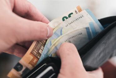 Εξωδικαστικός μηχανισμός: Σταθερή άνοδος των ρυθμίσεων οφειλών τον Απρίλιο