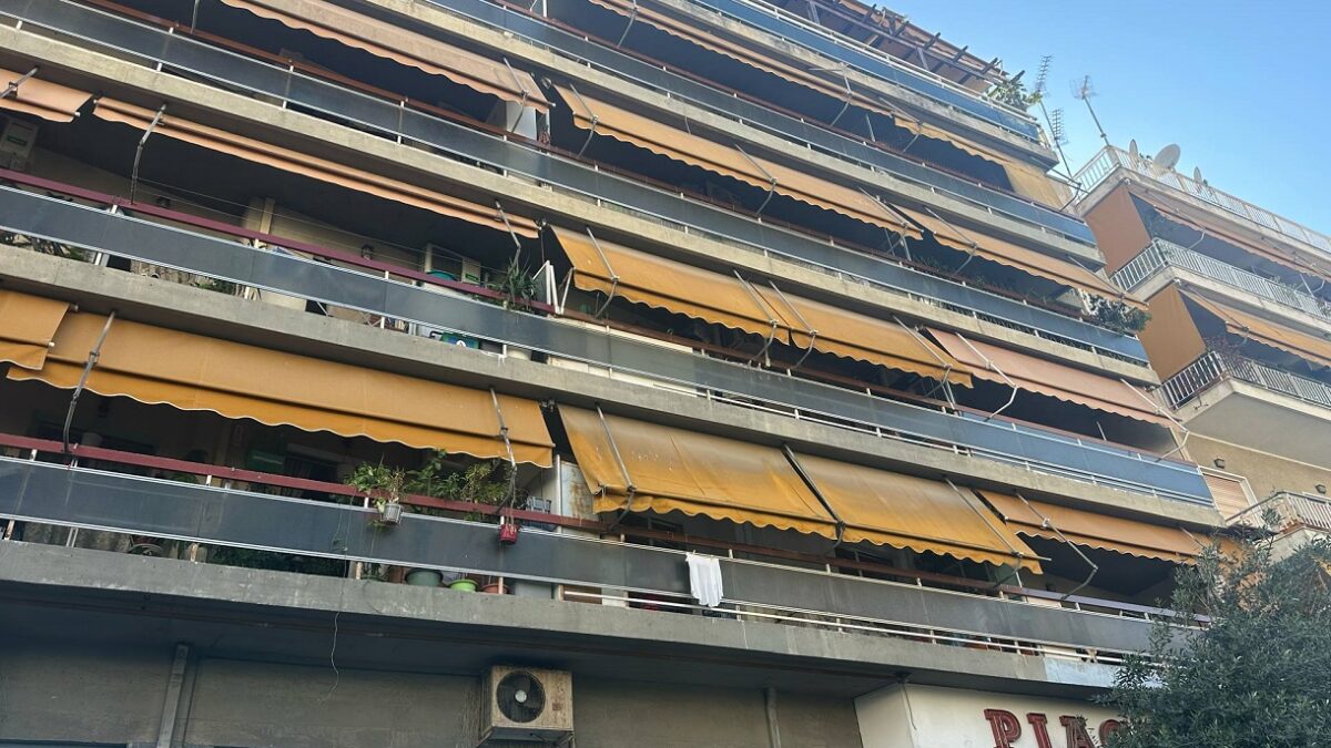 Καλλιθέα: Ραγίζει καρδιές ο παππούς της 7χρονης που πέρασε μέσα από τζαμαρία – «Το παιδί ήταν σφαγμένο»