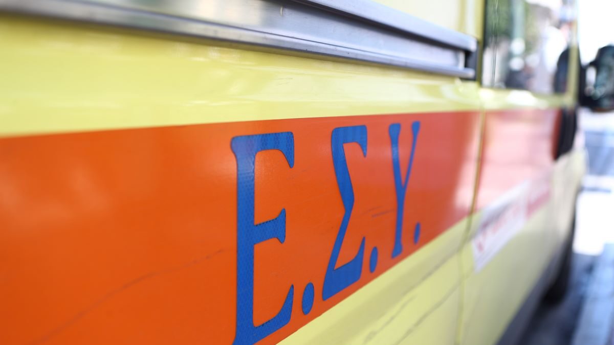 Κάρυστος: Γυναίκα έπεσε από το μπαλκόνι ενώ άπλωνε ρούχα και σκοτώθηκε