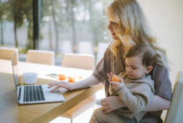 Tι είναι η επιλόχειος ψύχωση και ποιες γυναίκες κινδυνεύουν περισσότερο