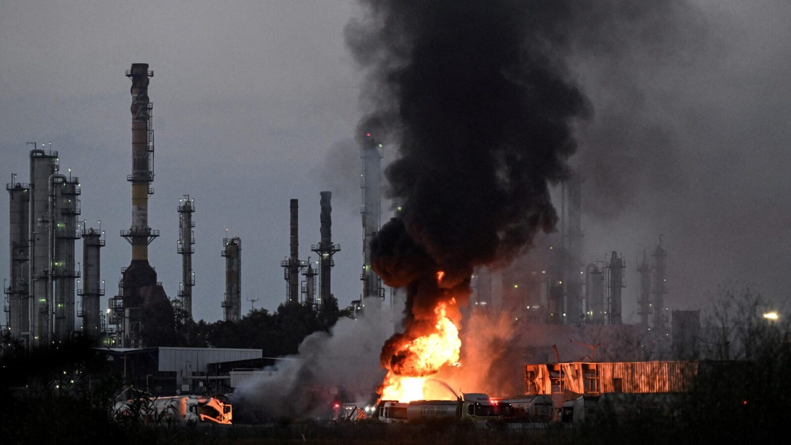 Live: Πύραυλοι του Ιράν έπληξαν το νότιο Ισραήλ – «Ο σιωνιστικός εχθρός τιμωρείται» δήλωσε ο Χαμενεΐ