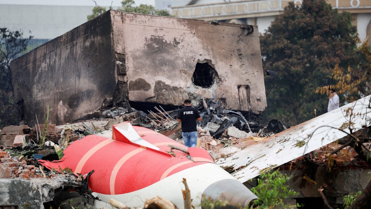 Τραγωδία Air India: Το Boeing 787 που παρέσυρε 270 ανθρώπους στον θάνατο είχε «λευκό ιστορικό» κινητήρων