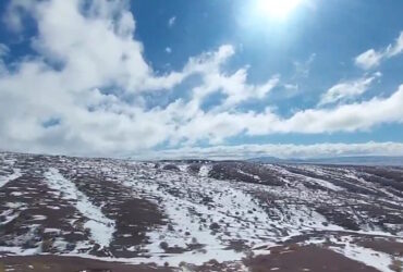 Χιόνισε στην έρημο Ατακάμα στη Χιλή, την πιο ξηρή του πλανήτη – Ντύθηκε στα λευκά ο αποκαλούμενος «γήινος Άρης»