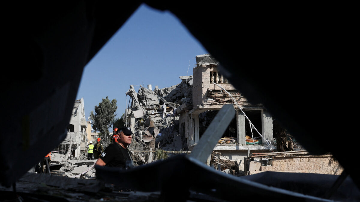 Κόλαση στη Μέση Ανατολή: Τρεις νεκροί από την επίθεση του Ιράν στο Ισραήλ και δεκάδες τραυματίες – Ισοπεδώθηκαν κτίρια Κόλαση στη Μέση Ανατολή: Τρεις νεκροί από την επίθεση του Ιράν στο Ισραήλ και δεκάδες τραυματίες – Ισοπεδώθηκαν κτίρια