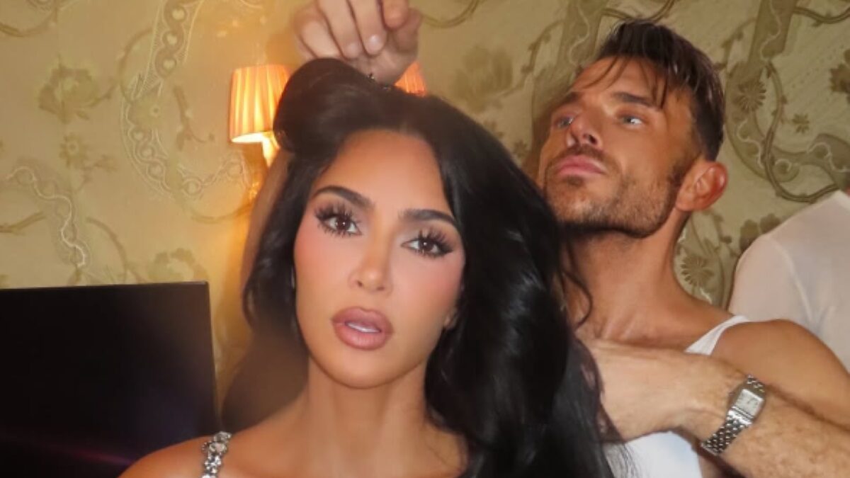 Ο Δημήτρης Γιαννέτος στη Βενετία για τα μαλλιά της Κιμ Καρντάσιαν – Το χτένισμα για τον «γάμο του αιώνα»