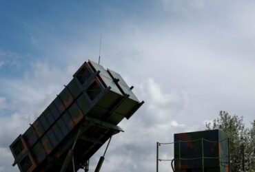 Θωρακίζεται με συστήματα Patriot η Σούδα: Τι αποφασίστηκε στη σύσκεψη στο ελληνικό Πεντάγωνο