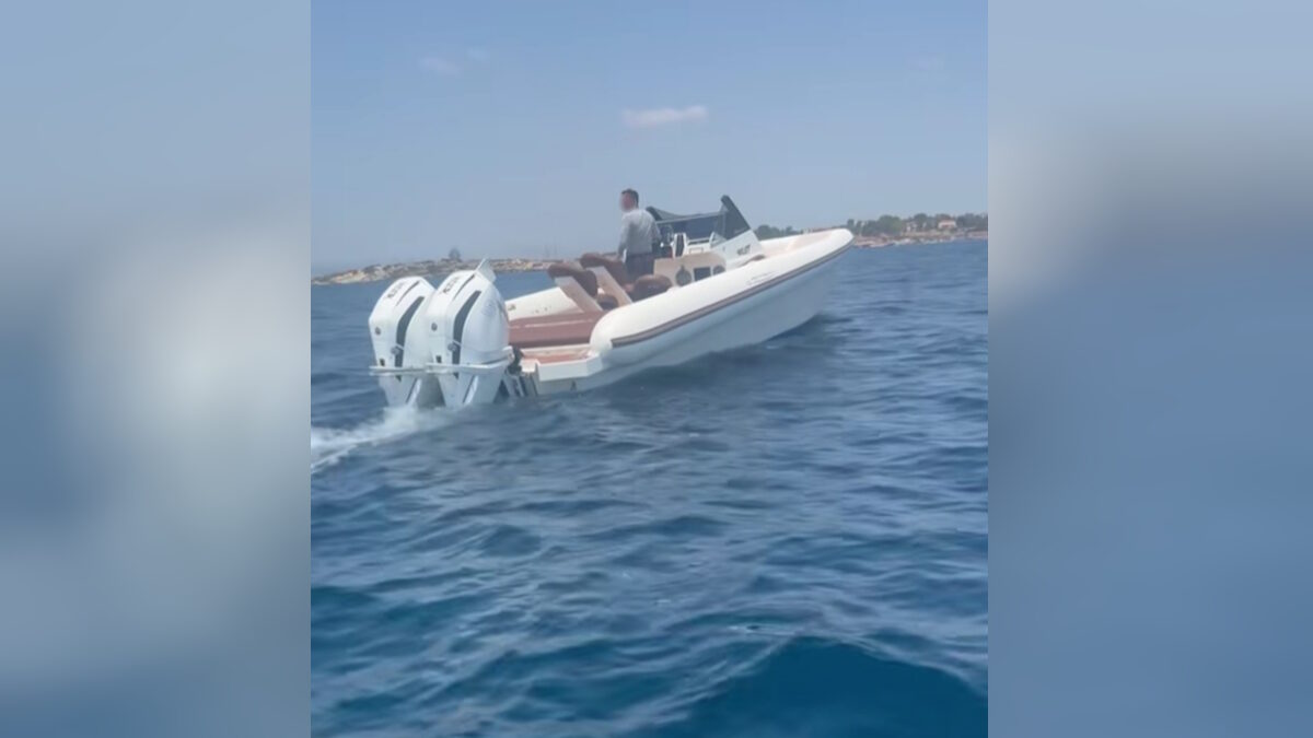 Βούλα: Βίντεο λίγο μετά την πρόσκρουση του ταχύπλοου – «Έφερε τούμπα 360 μοιρών και προσγειώθηκε κανονικά»