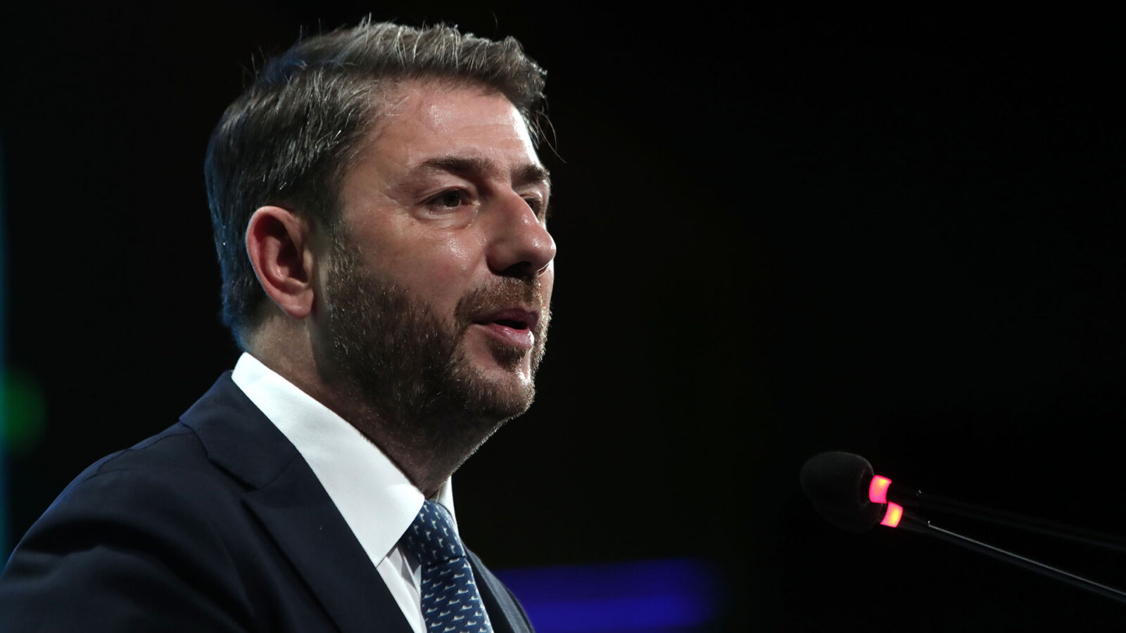 Δια της πλαγίας που θέλει... ο Ανδρουλάκης δεν γίνεται μέτωπο στον Μητσοτάκη – του Σωτήρη Μπολάκη  