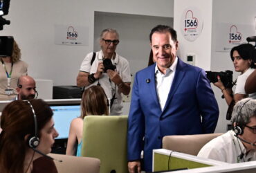 Πρεμιέρα σήμερα για τον τετραψήφιο 1566 του ΕΣΥ: «Καταργούμε πάνω από 100 τηλεφωνικές γραμμές για την υγεία», λέει ο Άδωνις Γεωργιάδης