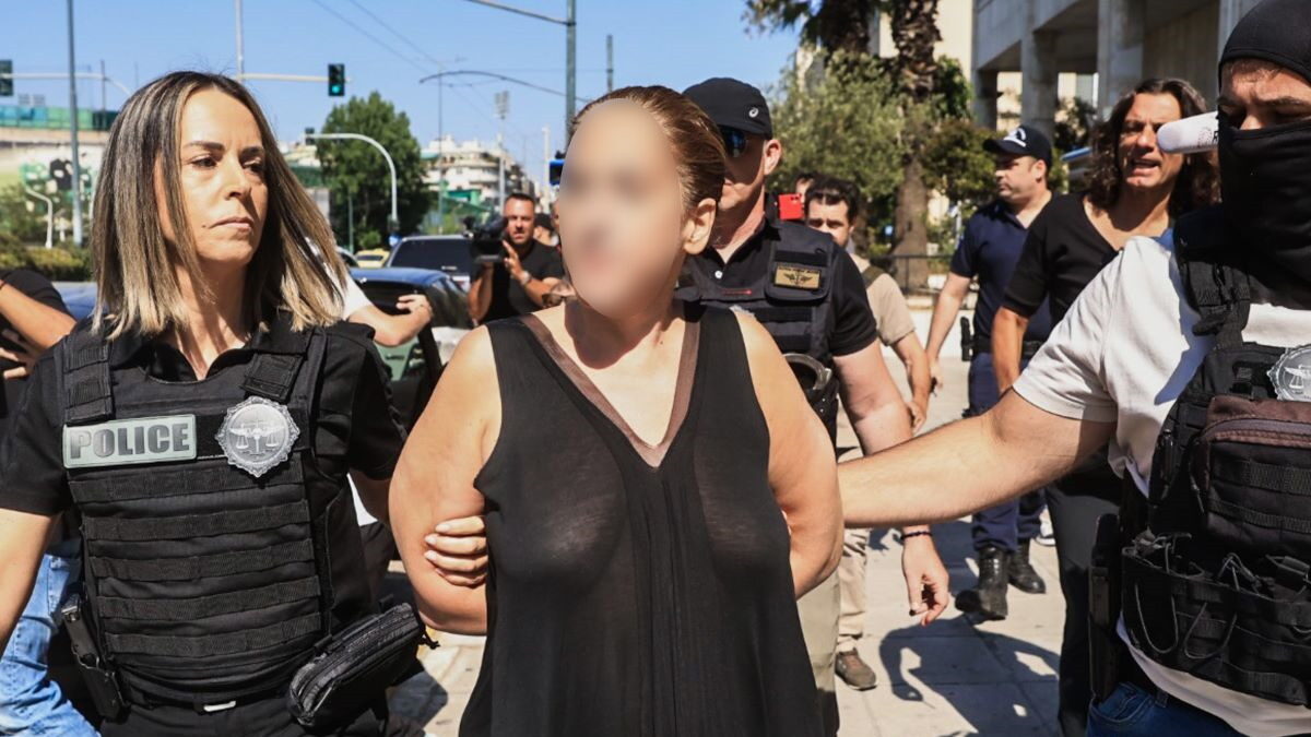 Αγία Παρασκευή: Απολογούνται οι 5 για τη δολοφονία του καθηγητή