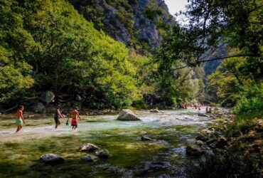 Αχέροντας: Πτώσεις βράχων στο φαράγγι του
