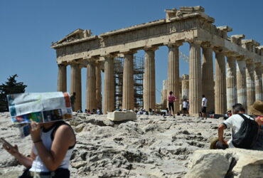Καιρός: «Στον φούρνο» η χώρα με ακραίο καύσωνα και 43αρια