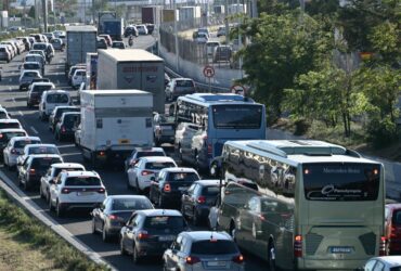 Κυκλοφοριακό «έμφραγμα» στην Κηφισίας στο ρεύμα προς Κηφισιά λόγω τροχαίου: Χύθηκαν λάδια στο οδόστρωμα