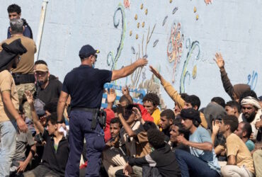 Συνελήφθησαν 8 Αιγύπτιοι διακινητές που μετέφεραν 507 μετανάστες από τη Λιβύη στη Γαύδο