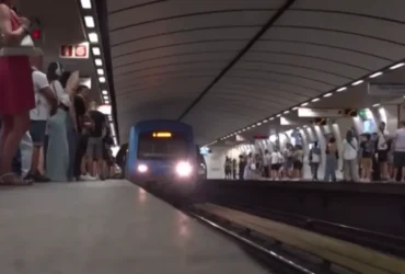 Μετρό: Με 25.000-30.000 επιβάτες έκανε «ποδαρικό» το βράδυ του Σαββάτου η 24ωρη λειτουργία του