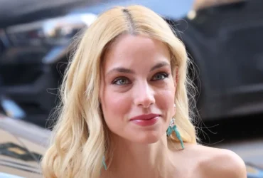 Δούκισσα Νομικού: Ποζάρει δίχως ίχνος μακιγιάζ με φόντο τους ουρανοξύστες στη Νέα Υόρκη