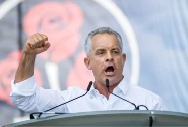 Βλάντιμιρ Πλαχότνιουκ: Γιατί και η Ρωσία θέλει την έκδοση του Μολδαβού ολιγάρχη