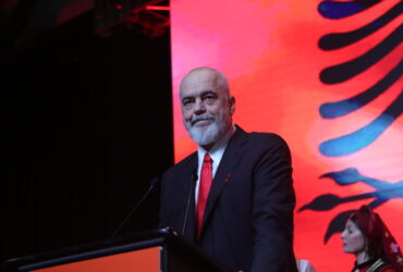 Προκαλεί η Αλβανία με χάρτη που «ονομάζει» την Ήπειρο και τη Δυτική Μακεδονία ως «αλβανικά εδάφη»