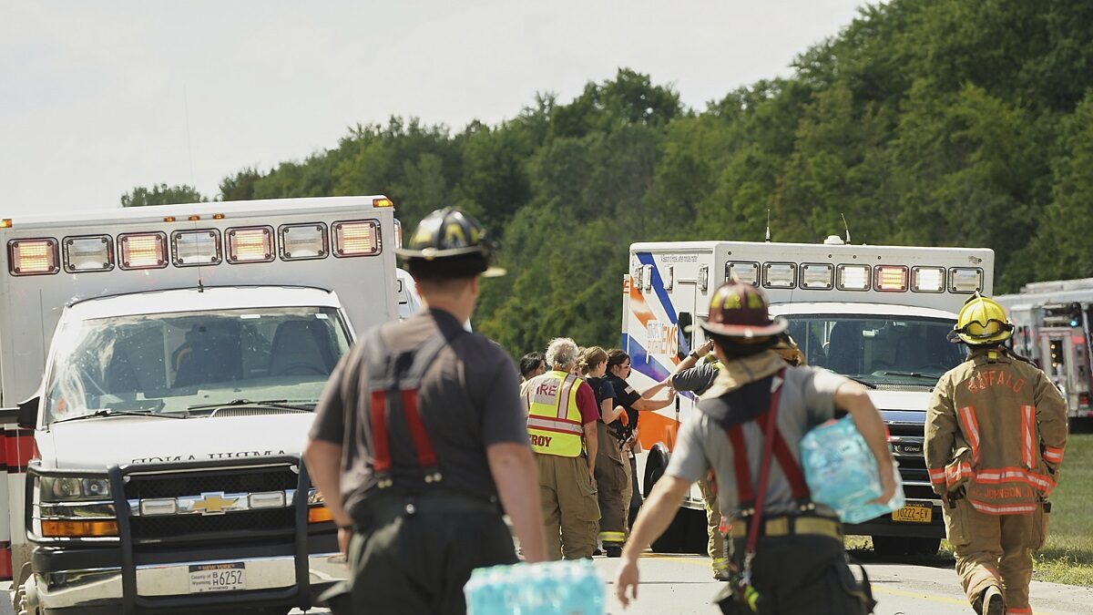 Τραγωδία στη Νέα Υόρκη: Τουριστικό λεωφορείο ανατράπηκε – 5 νεκροί, 21 τραυματίες, παιδιά στο νοσοκομείο