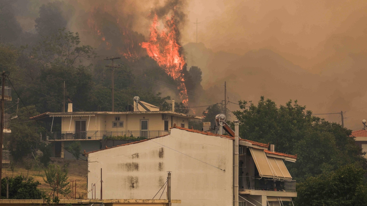 «Πορτοκαλί» συναγερμός για πυρκαγιές την Κυριακή
