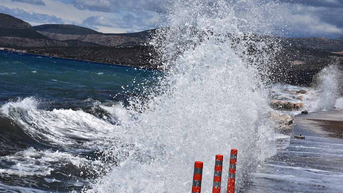 Καιρός: Καλύτερες καιρικές συνθήκες σήμερα – λιγότεροι άνεμοι και πιο χαμηλές θερμοκρασίες