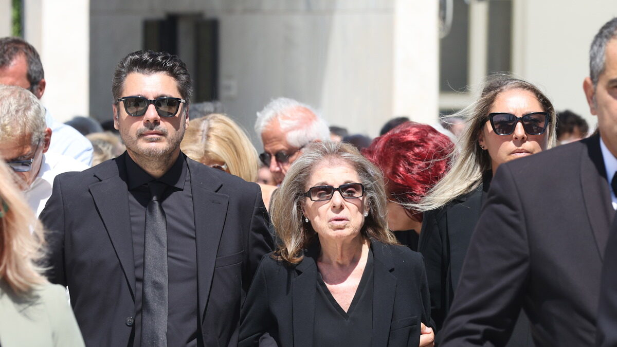 Με λόγια καρδιάς αποχαιρέτησε τον πατέρα του ο Λάμπρος Κωνσταντάρας