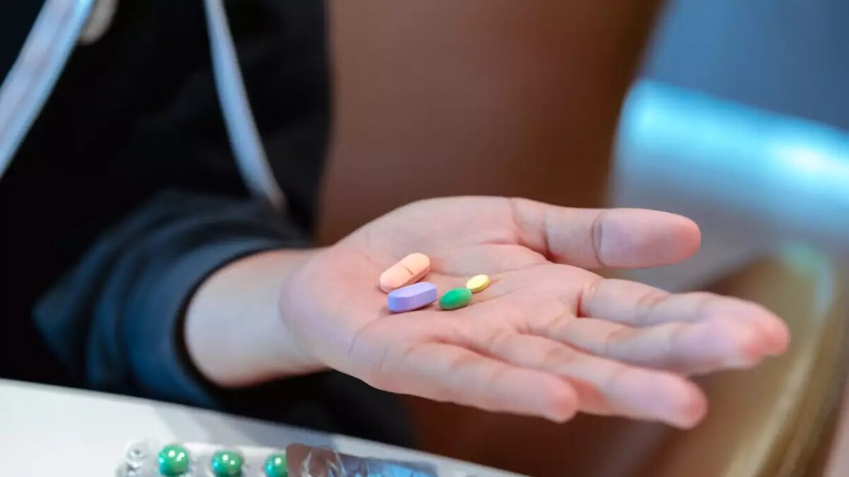 Ο ΕΟΦ προειδοποιει: Μην αγοράζετε φάρμακα που πωλούνται online