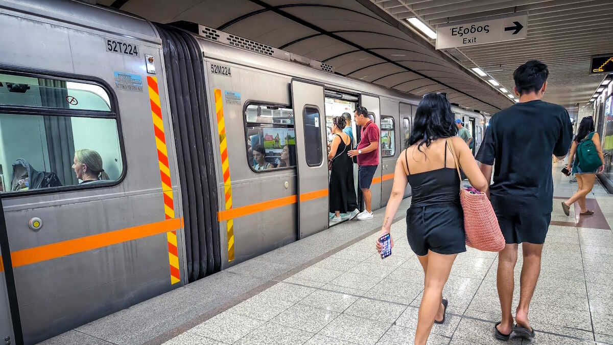 Γιατρός από την Ηλεία έπεσε θύμα ληστείας στο Μετρό – Αναγκάστηκε να ζητιανέψει για να επιστρέψει