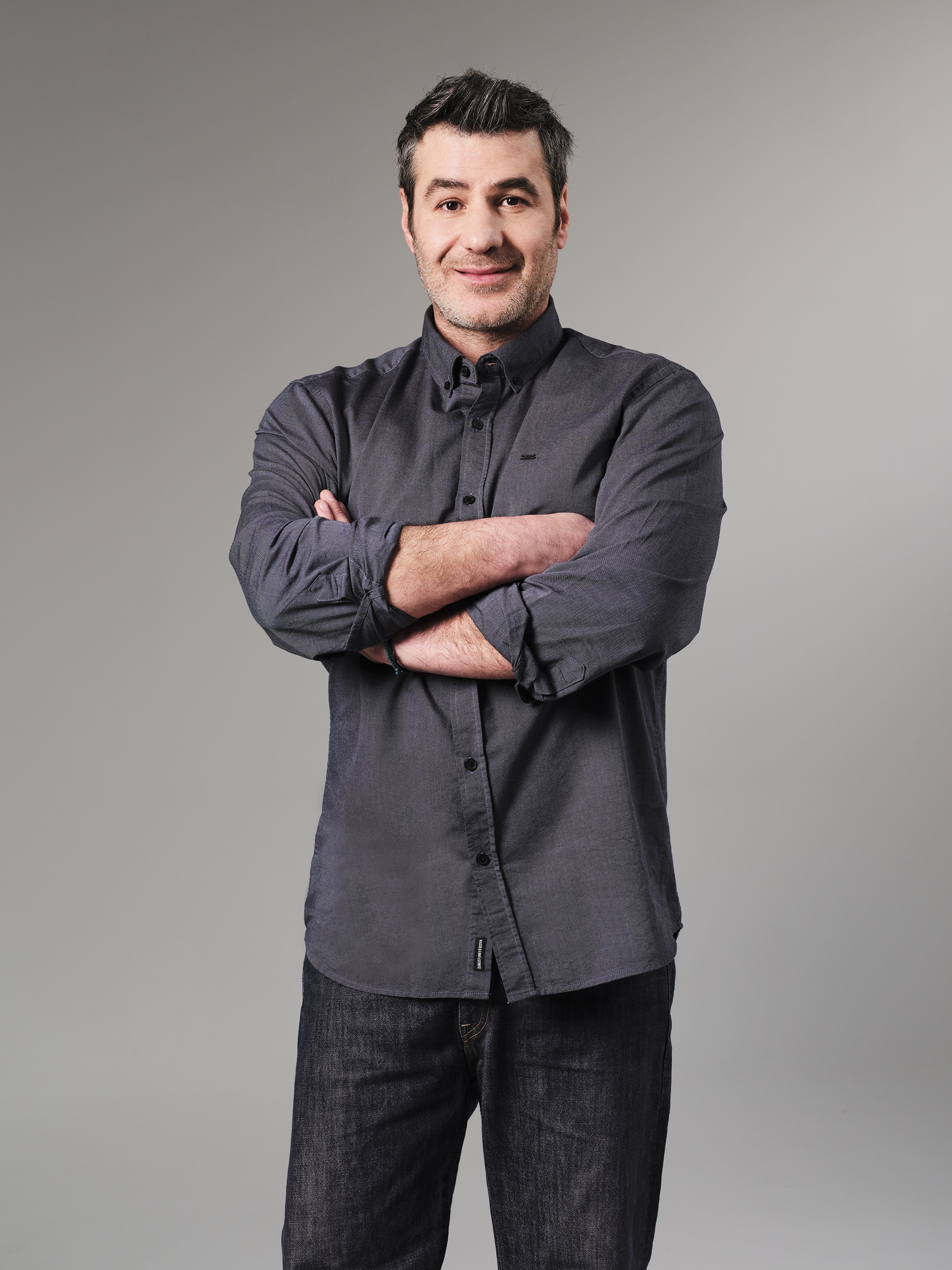 HOTΕΛ ΕΛVIRA ΓΝΩΡΙΣΤΕ ΤΟΥΣ ΧΑΡΑΚΤΗΡΕΣ ΤΟΥ ΠΙΟ ΑΝΑΠΑΝΤΕΧΟΥ ΤΗΛΕΟΠΤΙΚΟΥ ΞΕΝΟΔΟΧΕΙΟΥ ΤΟΥ MEGA