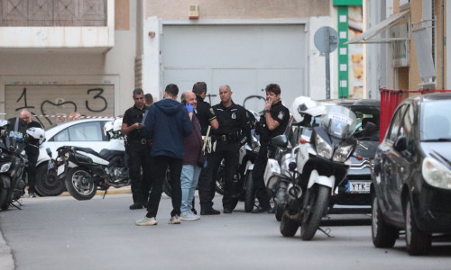 Άγιος Παντελεήμονας: Οι αρχές αναζητούν τρίτο πρόσωπο-«μυστήριο» για τη δολοφονία