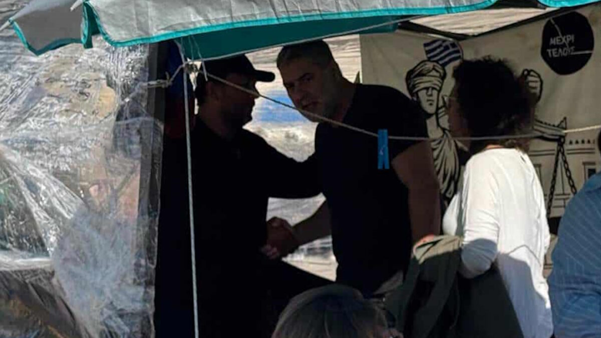 Βασίλης Μπισμπίκης μετά το τέλος της απεργίας πείνας του Πάνου Ρούτσι: «Η μάχη συνεχίζεται» Βασίλης Μπισμπίκης μετά το τέλος της απεργίας πείνας του Πάνου Ρούτσι: «Η μάχη συνεχίζεται»