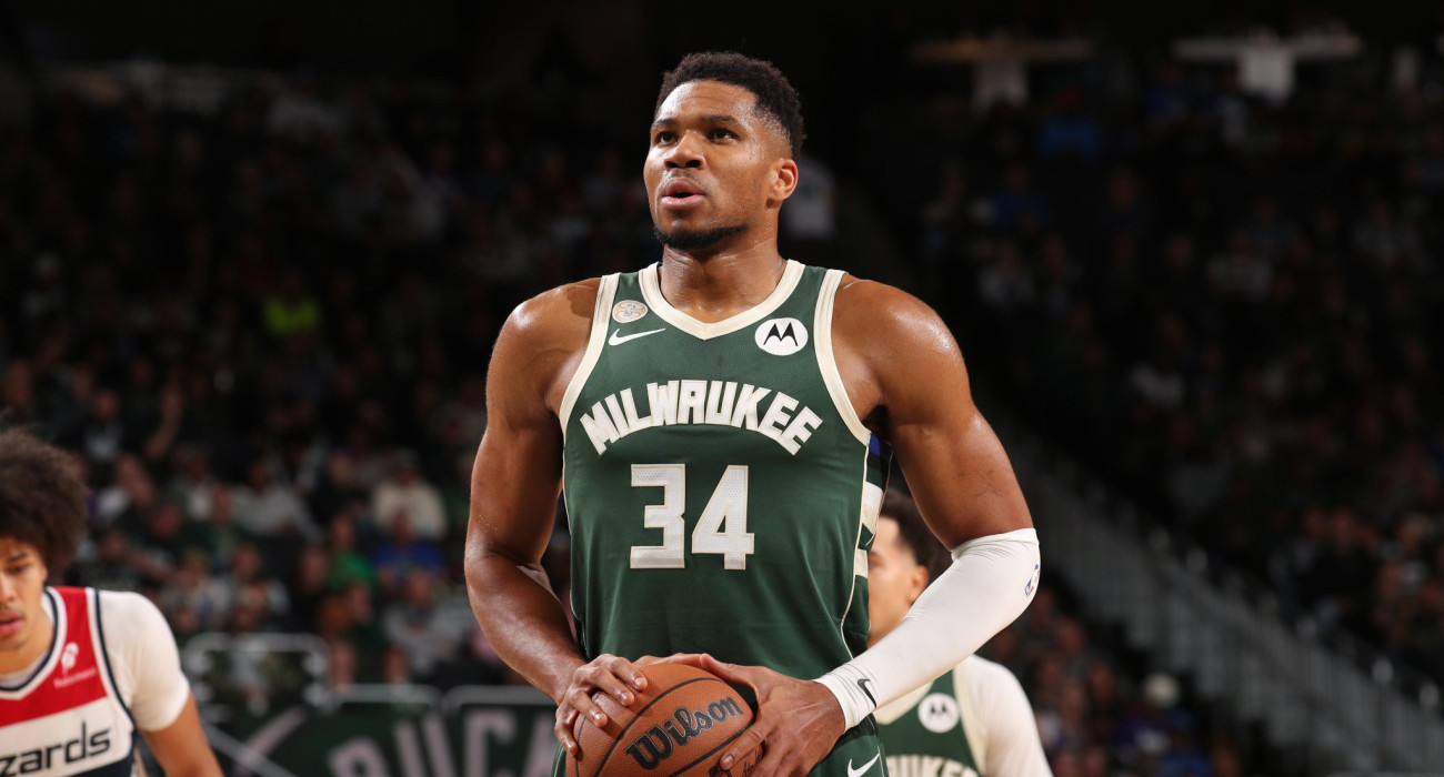 Ο Γιάννης Αντετοκούνμπο ξαναέκλεψε τις εντυπώσεις: Εμφάνιση με χιούμορ και θετική ενέργεια- Δείτε video