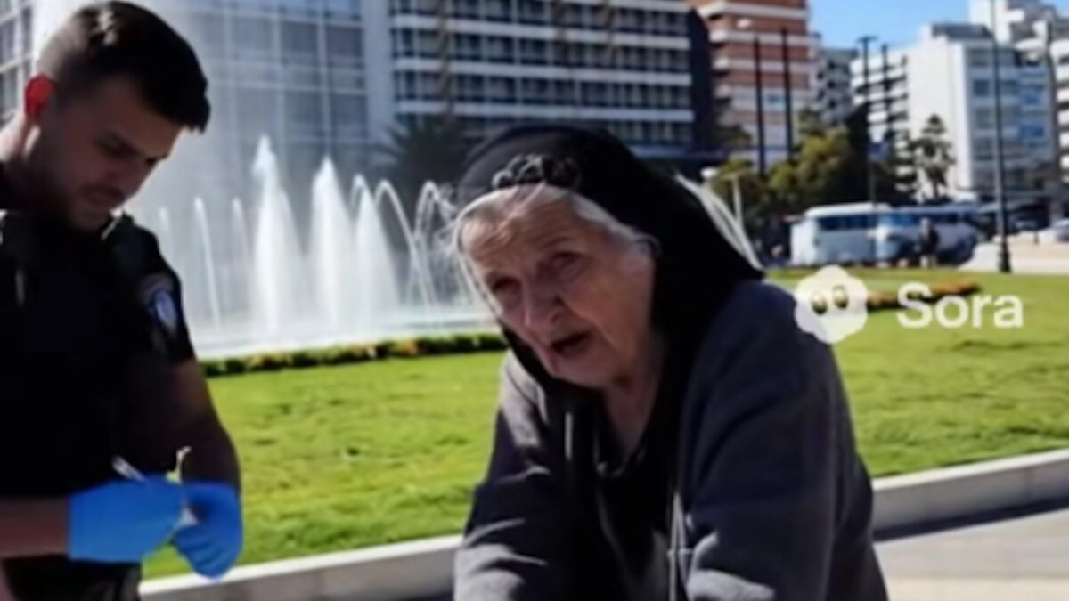 AI ξεφεύγει στο TikTok: Βίντεο με γιαγιάδες και συλλήψεις γίνονται viral AI ξεφεύγει στο TikTok: Βίντεο με γιαγιάδες και συλλήψεις γίνονται viral