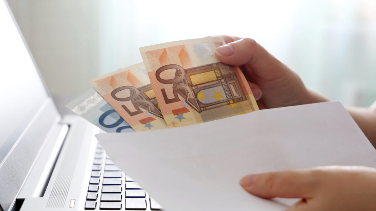 Voucher 750 ευρώ από τη ΔΥΠΑ – Ποιοι μπορούν να το λάβουν και πότε πληρώνονται