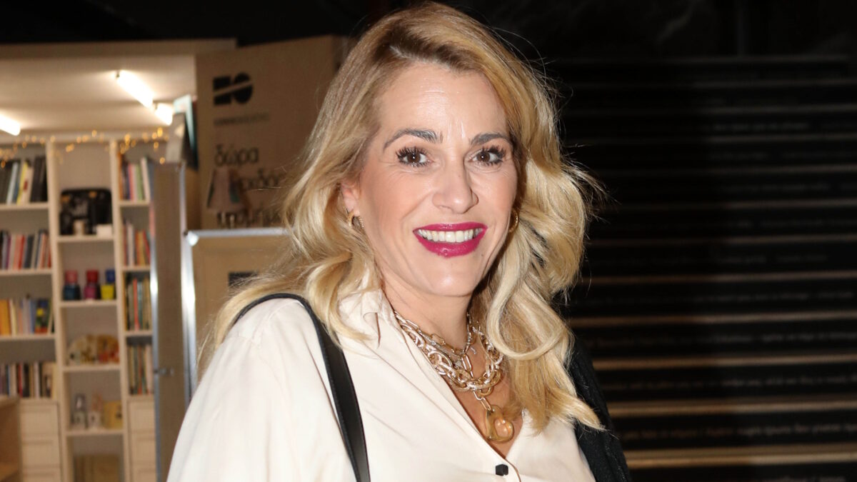 Τζένη Μπότση αποκαλύπτει: «Μου πρότειναν να γυμνώνομαι στο θέατρο»