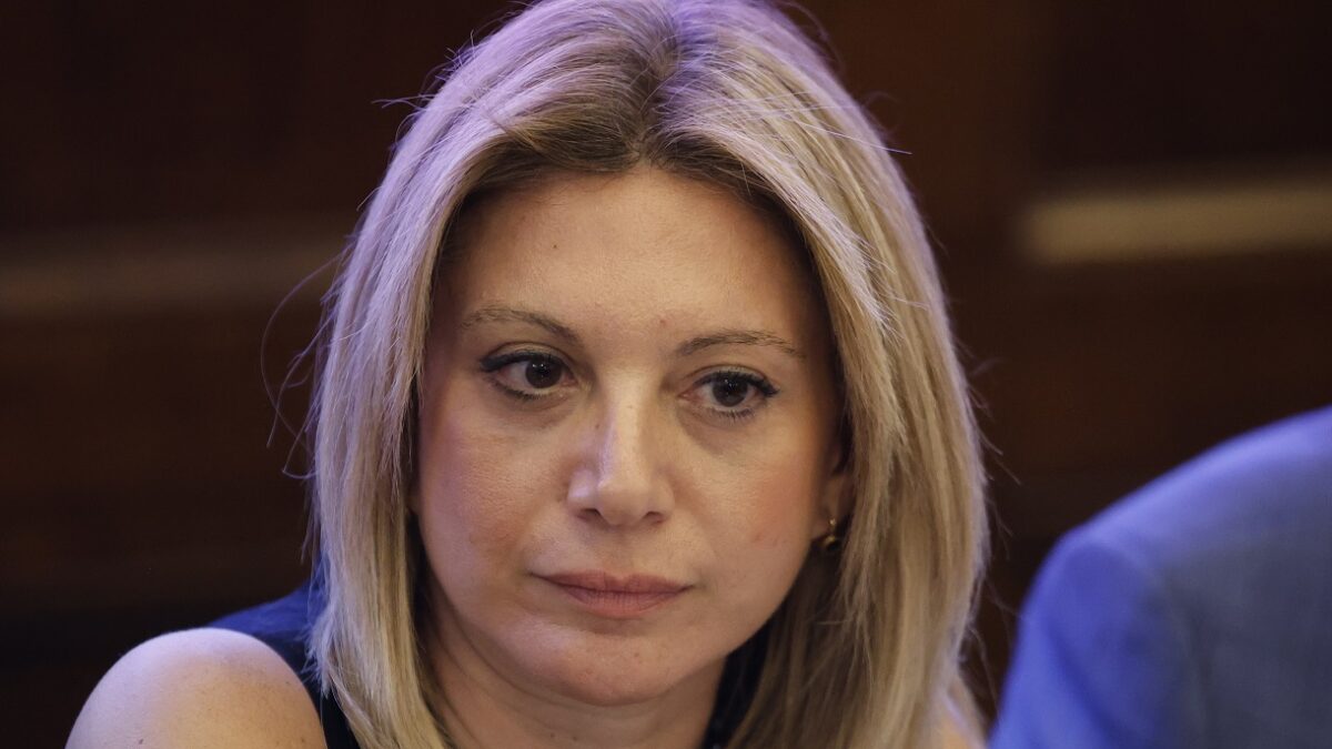 Καταγγελία Μαρίας Καρυστιανού: «Ελέγχουν το αποτέλεσμα πριν καν ξεκινήσει η εκταφή» Καταγγελία Μαρίας Καρυστιανού: «Ελέγχουν το αποτέλεσμα πριν καν ξεκινήσει η εκταφή»